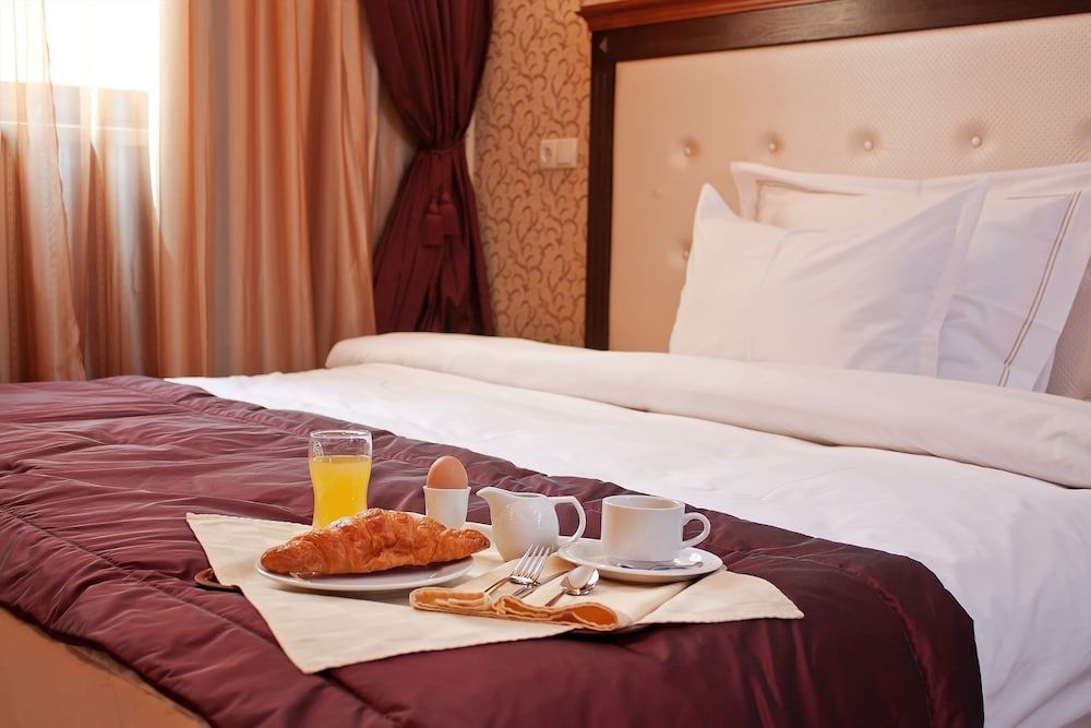 Best Western Plus Bristol Hotel 1