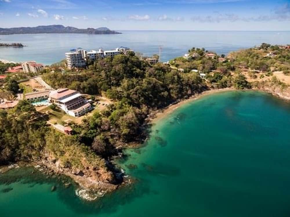 Paradise Flamingo Beach Hotel