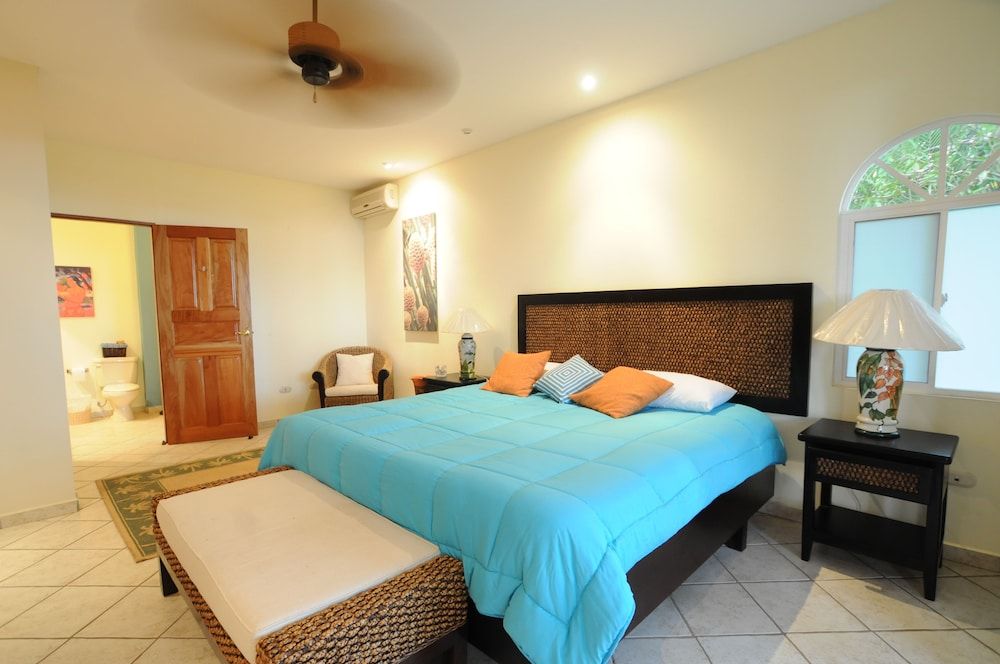 Cocomar Beachfront Hotel and Island Resort 3