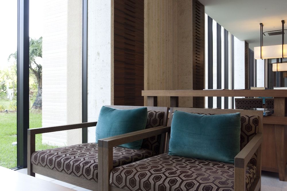 Moon Ocean Ginowan Hotel & Residence 3