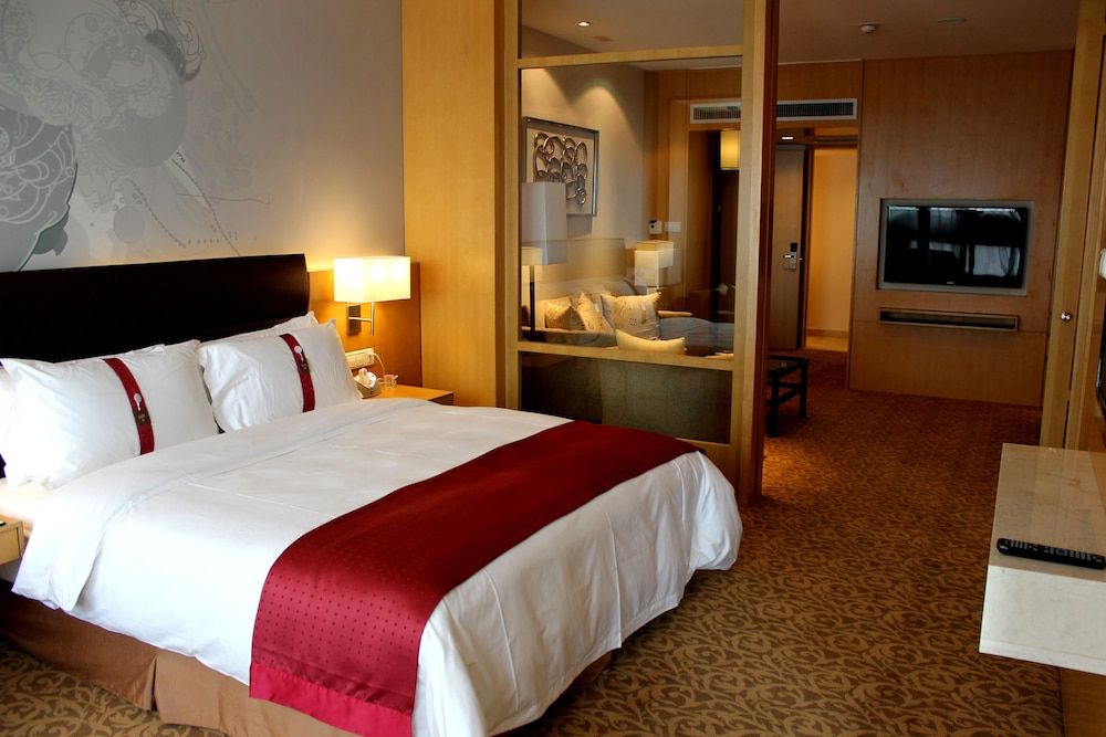 Holiday Inn Shijiazhuang Central 3