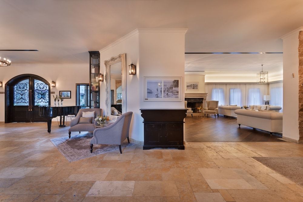 Bayit Bagalil Boutique By Herbert Samuel 2