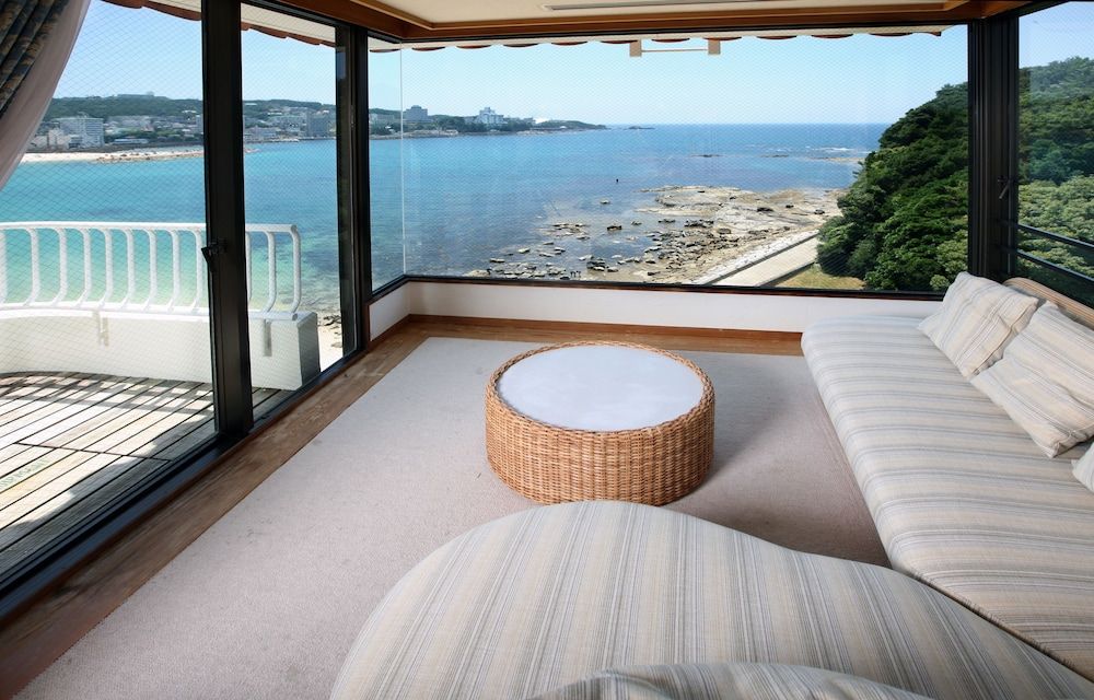 Shiraraso Grand Hotel 1