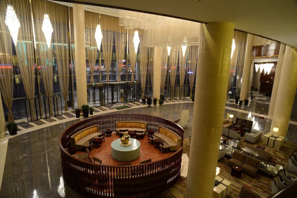 Holiday Inn Yinchuan International Trade Centre 2