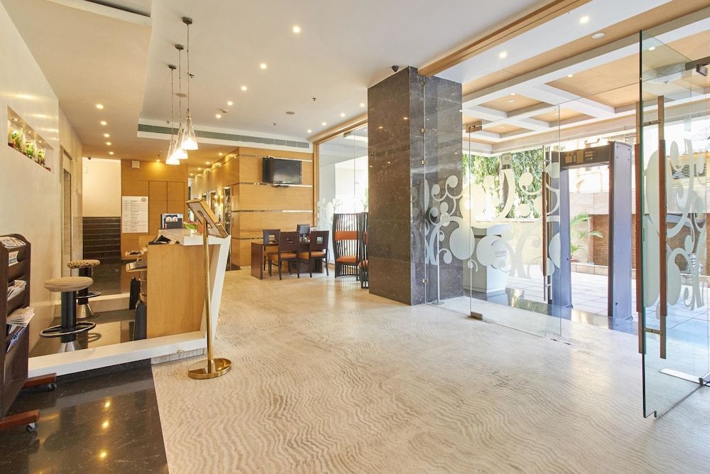 Spree Shivai Hotel 2