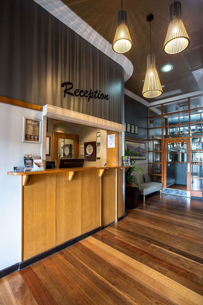 The Clarendon Hotel 2