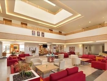 Ramada Resort Dead Sea 2