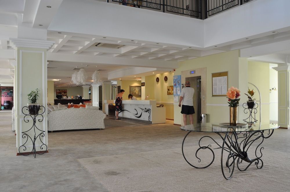 Hotel Festa Pomorie Resort 2