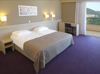 Adria Dubrovnik 3 Adria Dubrovnik 3