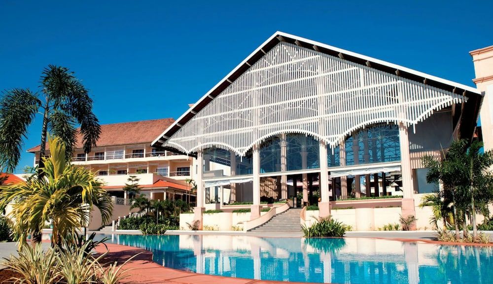 Radisson Blu Resort Goa Cavelossim Beach