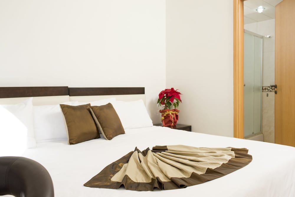 Bliss 3000 Furnished Studios 3