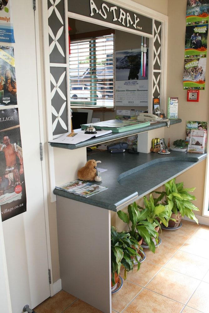 Astray Motel & Backpackers 3