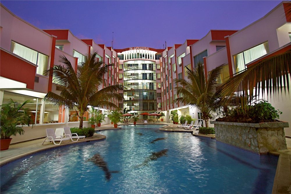 Hotel El Marqués 4 étoiles à Atacames