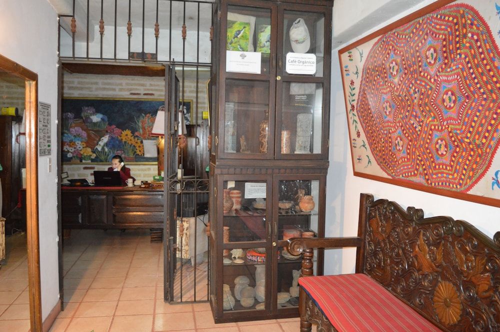 Eco Suites Uxlabil Guatemala City 2