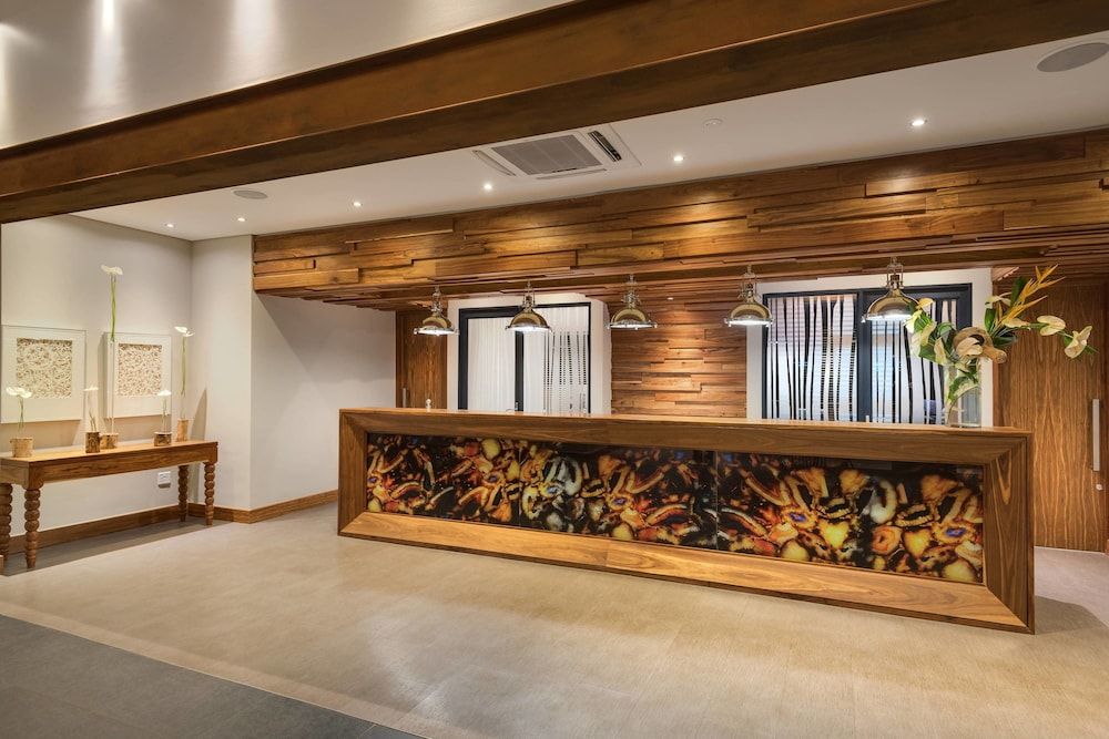 Protea Hotel by Marriott Rustenburg Hunters Rest 2