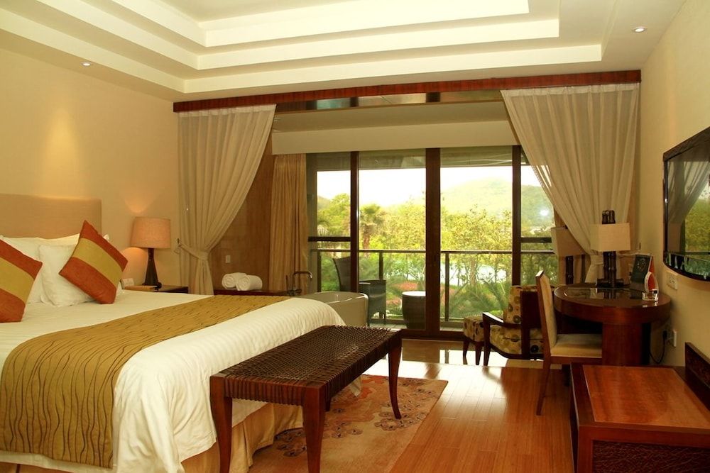 New Century Resort Jiu Long Lake Ningbo 3