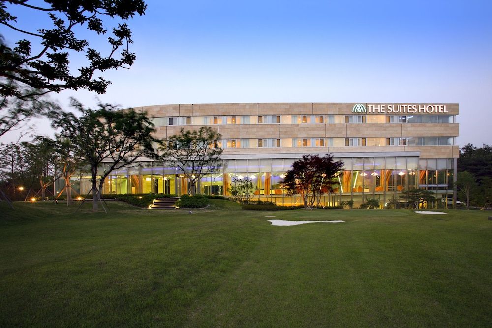 The Suites Hotel Gyeongju 1