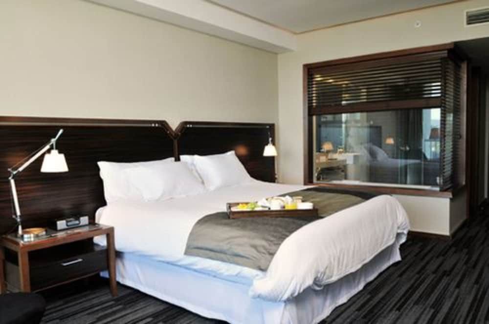 Hotel Dreams Pedro de Valdivia 3