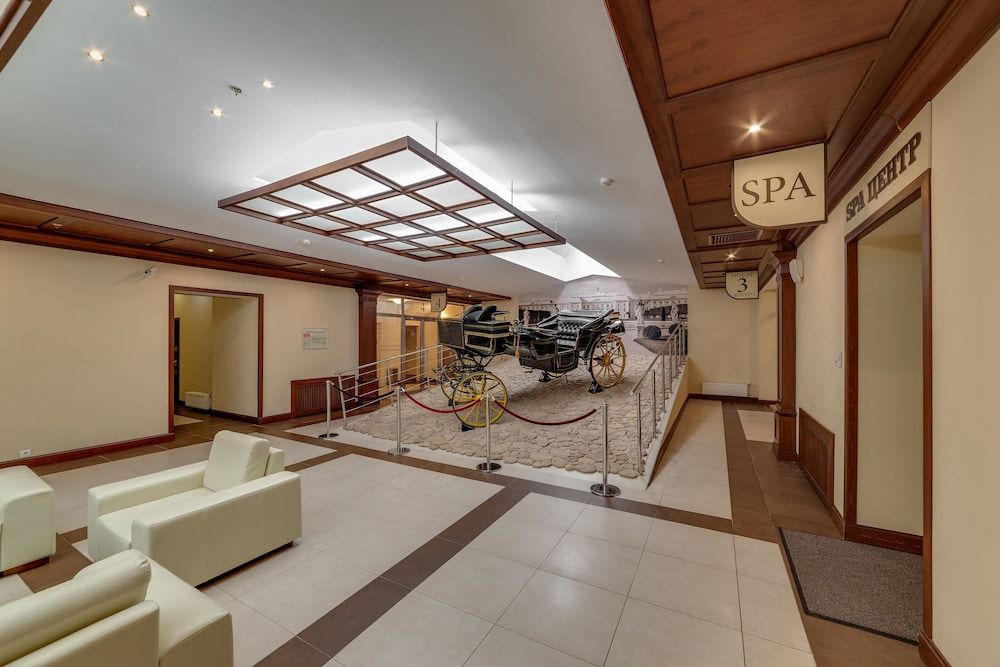 New Peterhof Hotel 3