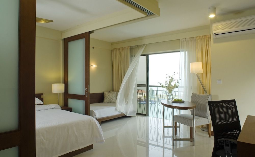 Avillion Admiral Cove 3