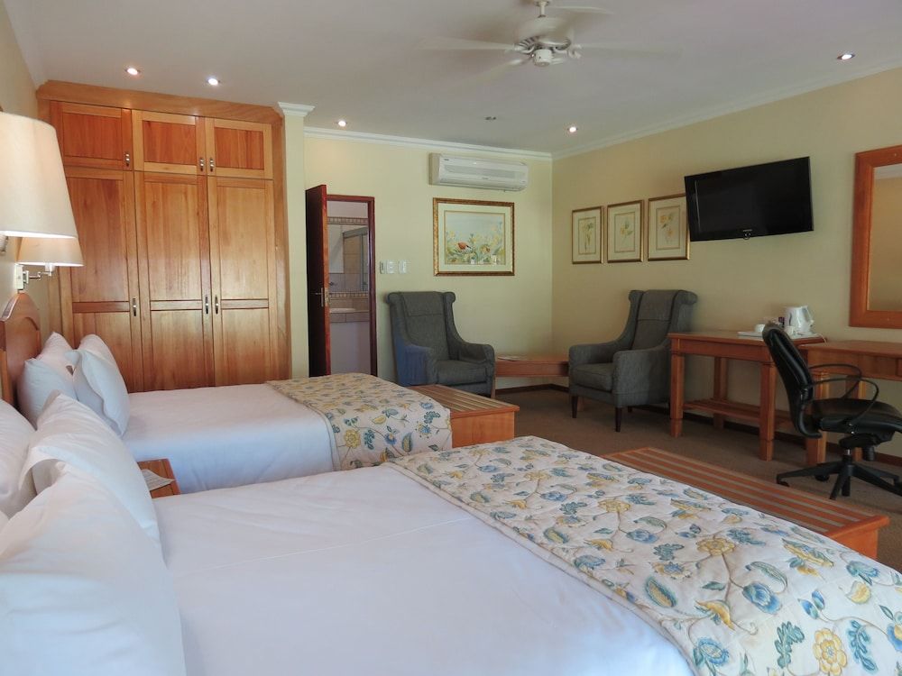Protea Hotel by Marriott Polokwane Ranch Resort 2