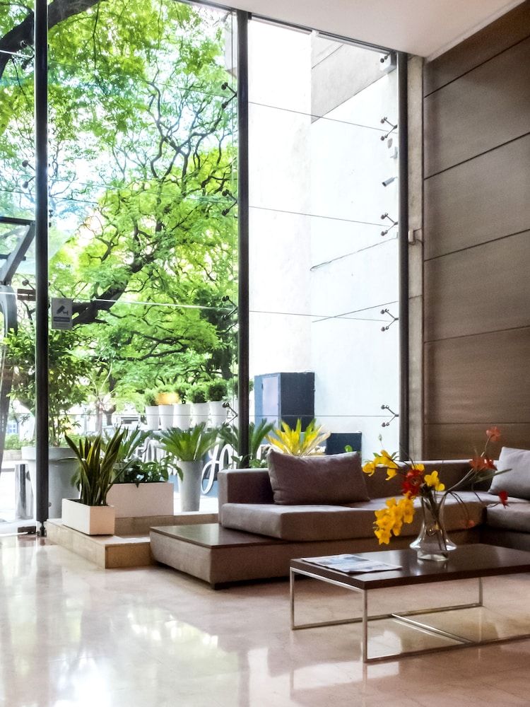 Howard Johnson Hotel Cordoba 3