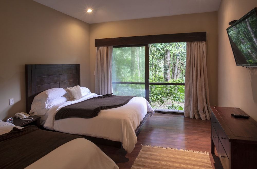 El Silencio Lodge and Spa 3