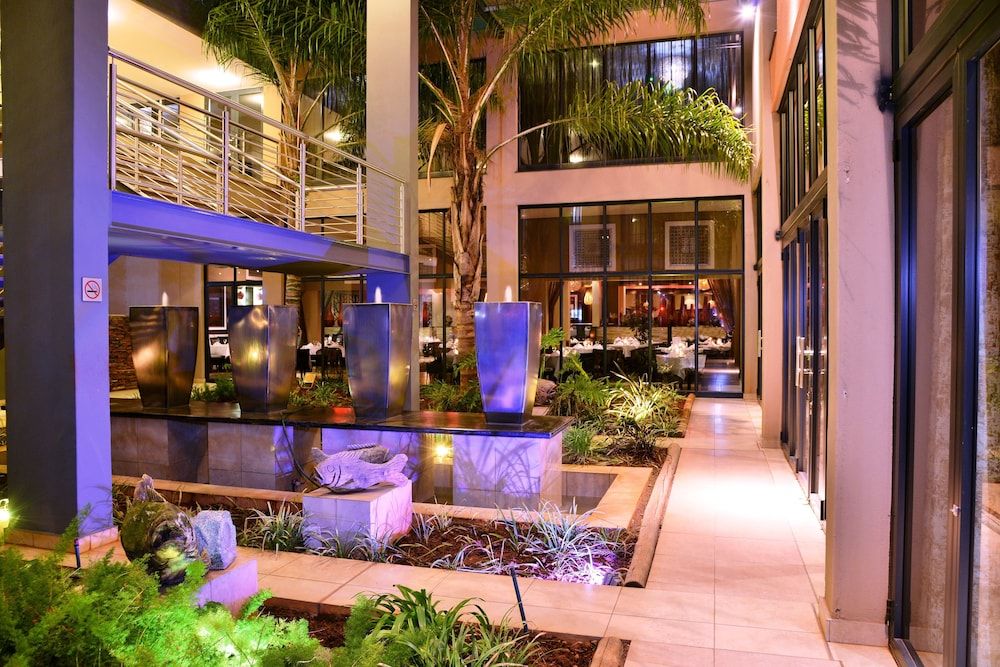 Premier Hotel OR Tambo 2