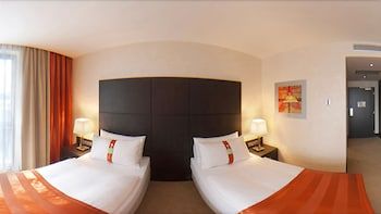 Holiday Inn Trnava 2