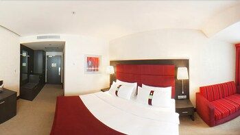 Holiday Inn Trnava 3