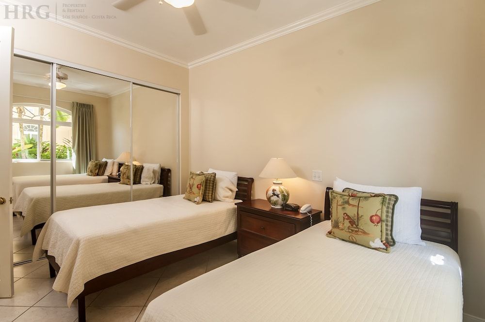 HRG Condos at Los Sueños 3