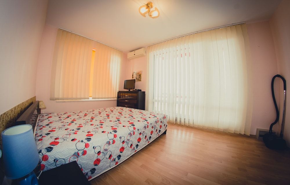 Crown and Imperial Clubs 2