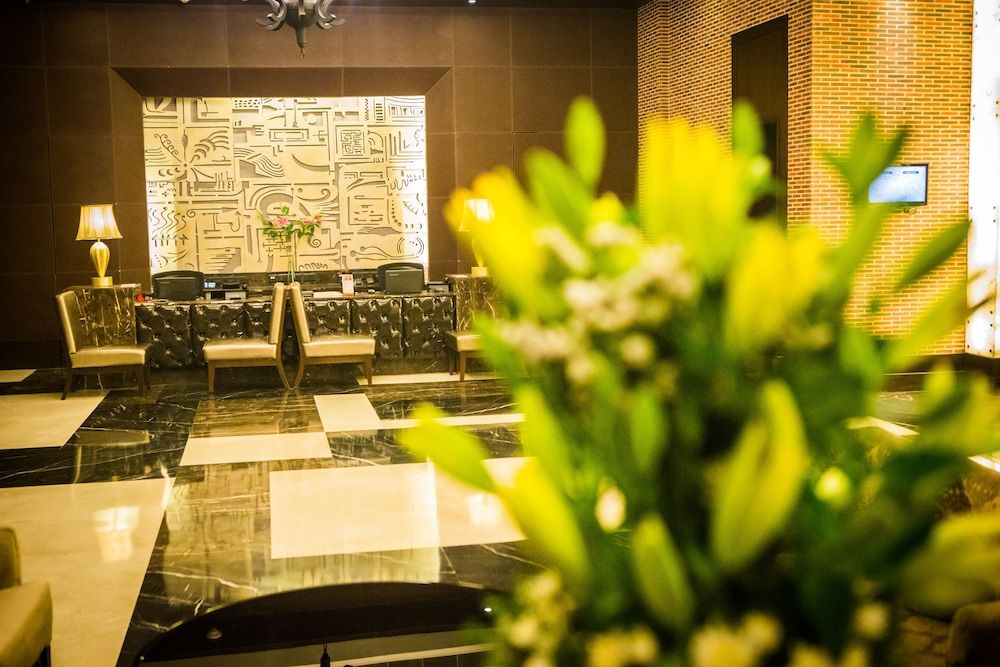 Goldfinch Hotel Delhi 3