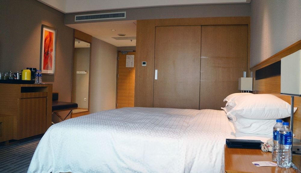 Four Points by Sheraton Taicang 3