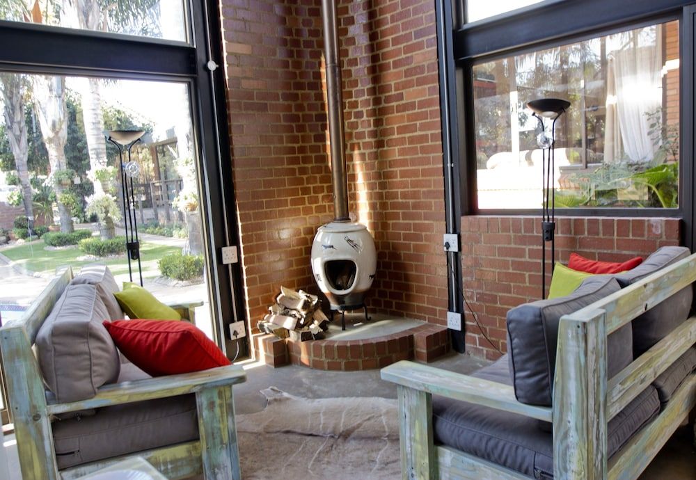 Sunrock Guesthouse 2