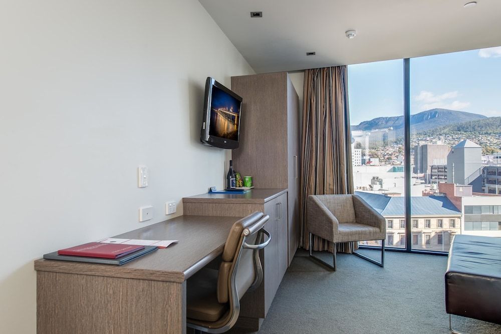 Mantra Collins Hotel 3