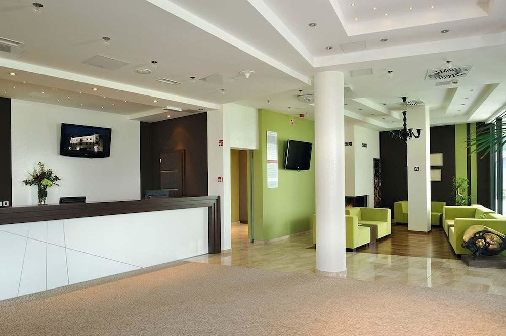 Lambergh Château & Hotel 2