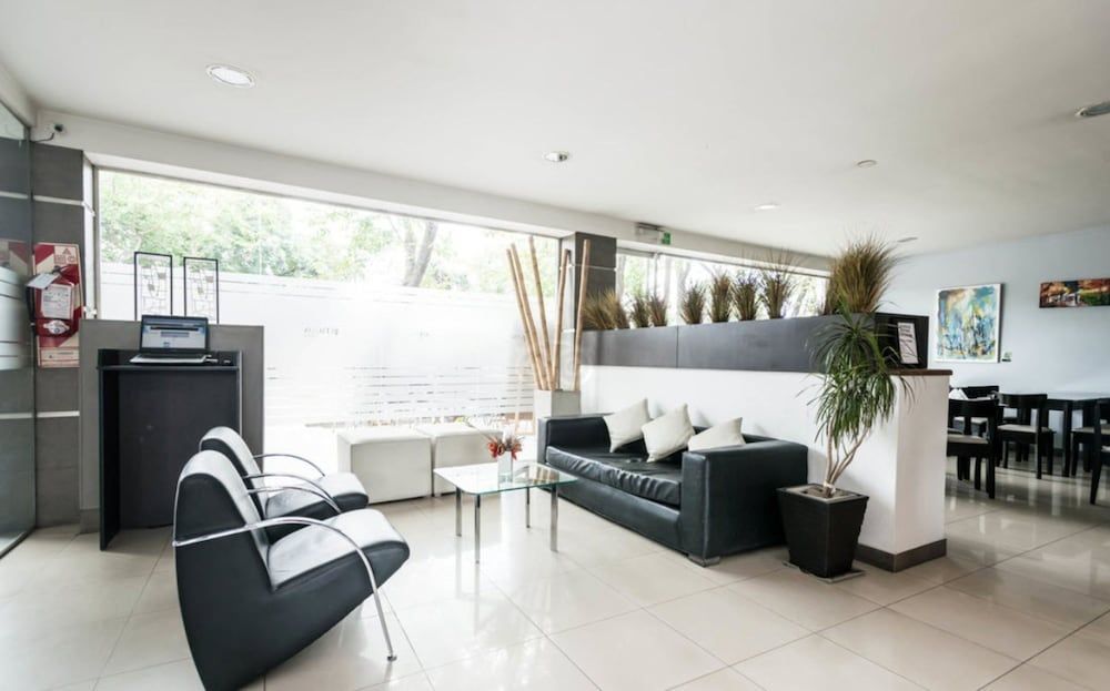 Soltigua Apart Hotel Mendoza 2