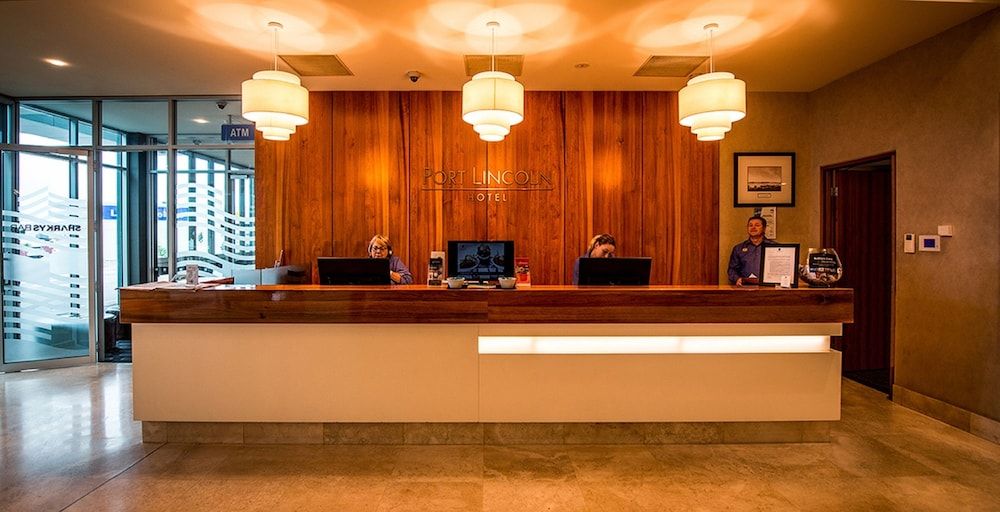 The Port Lincoln Hotel 2