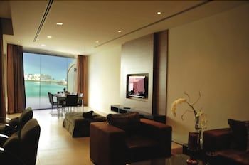 The Dragon Hotel And Resort 2