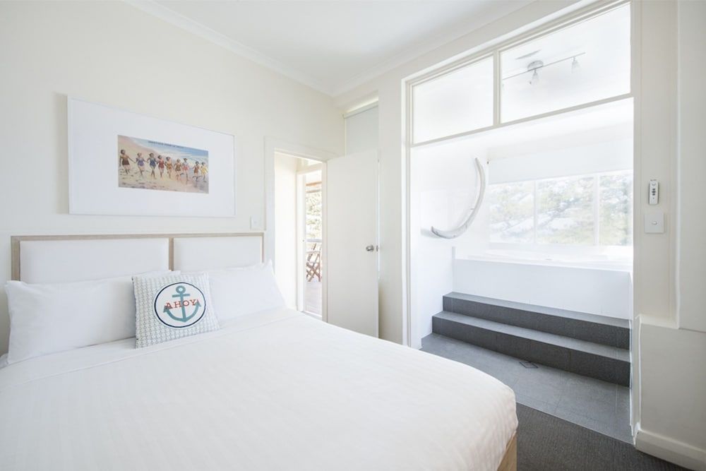 Seawall Apartments 3