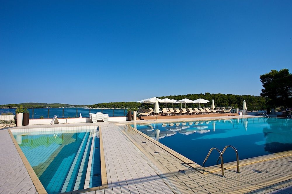 Horizont Resort 2 estrellas en Pula