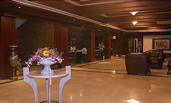 Paradise Isle Beach Resort 3