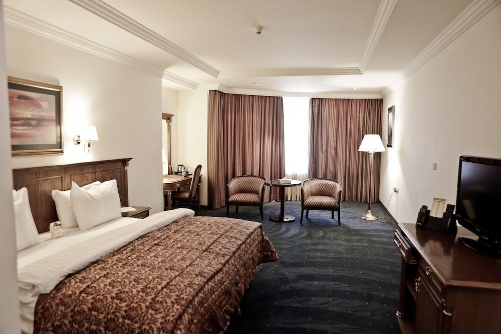 Bristol Hotel Amman 3