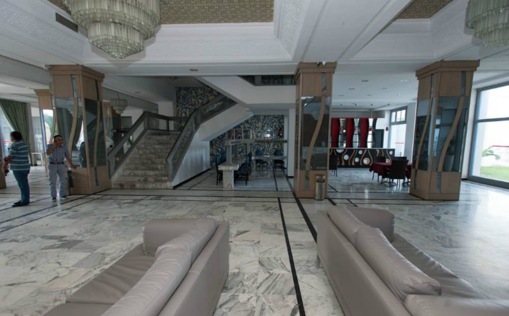 Hotel Les Pyramides 3