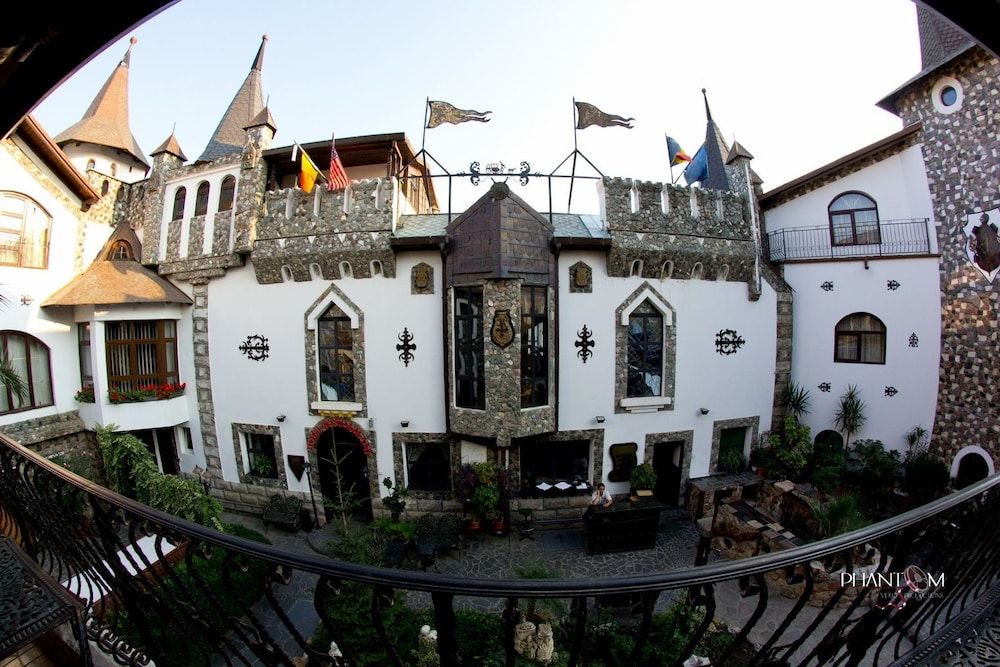 Hunter Prince Castle & Dracula Hotel 4 estrelas em Turda