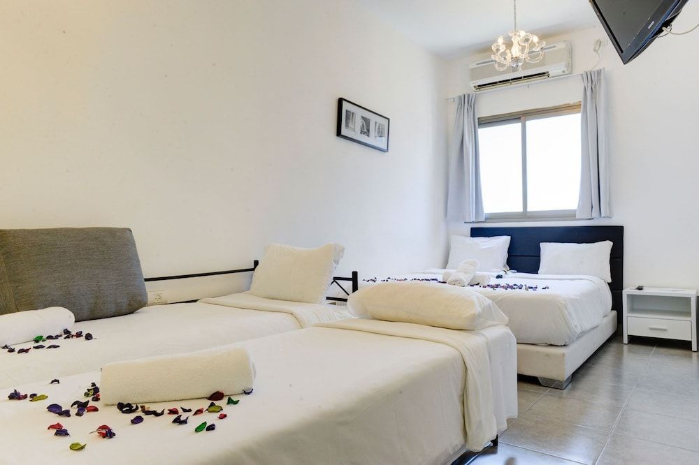 Liber Seashore Suites 3