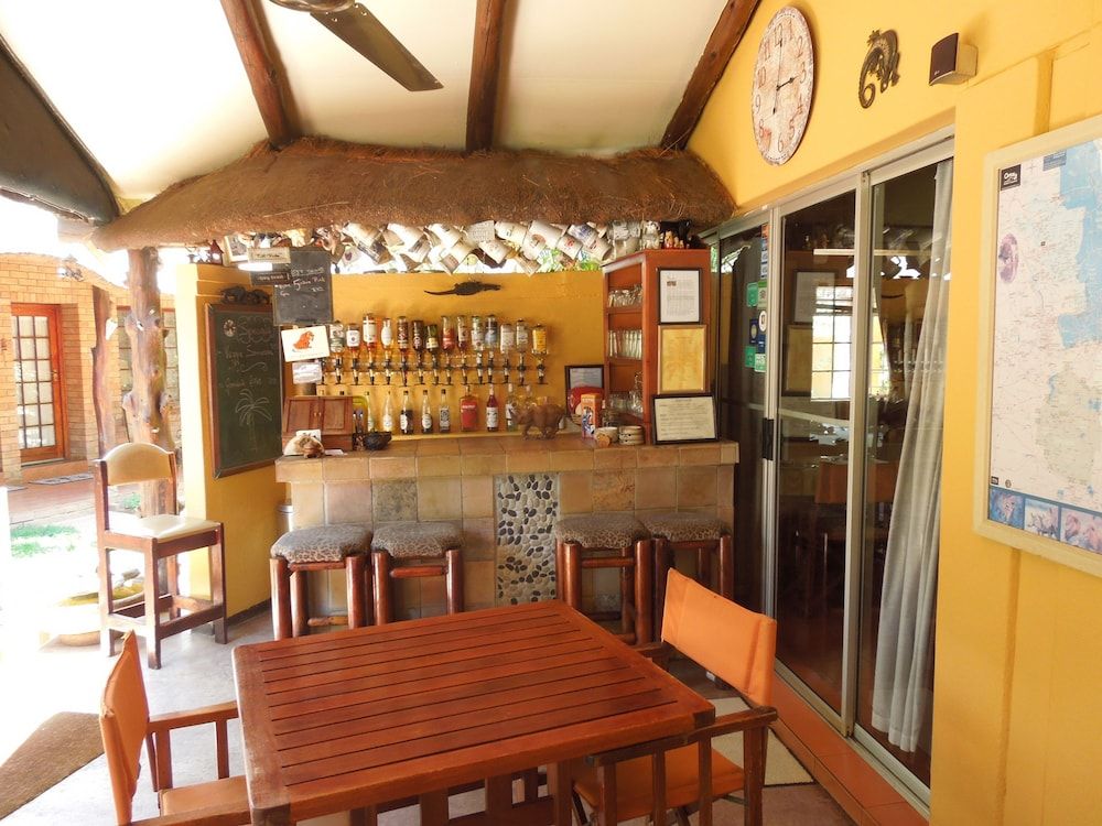 Trees Too Guest Lodge 2