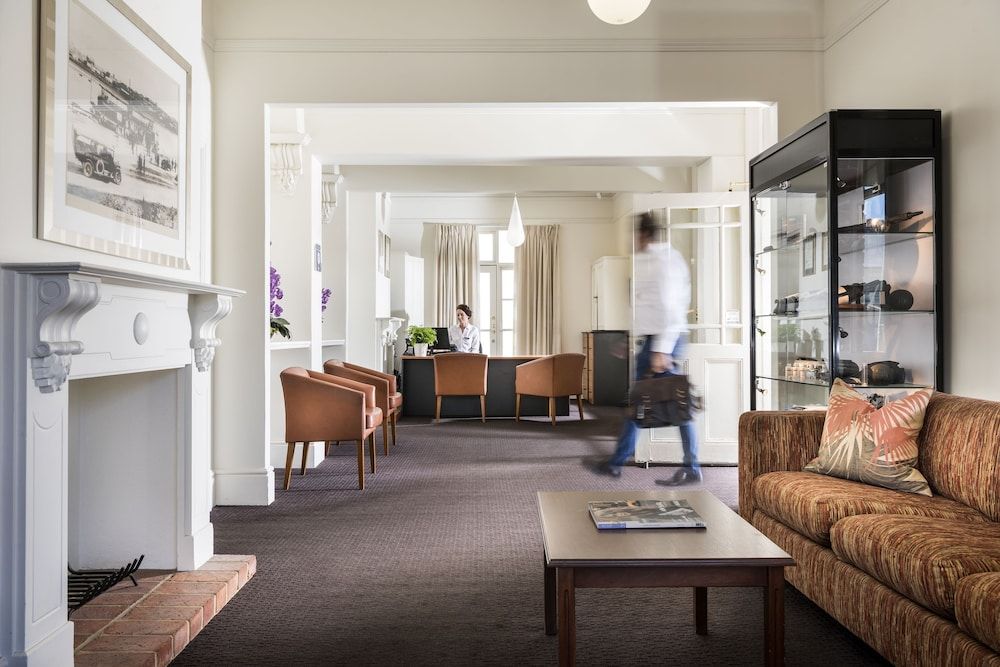 Pier 21 Apartment Hotel 2