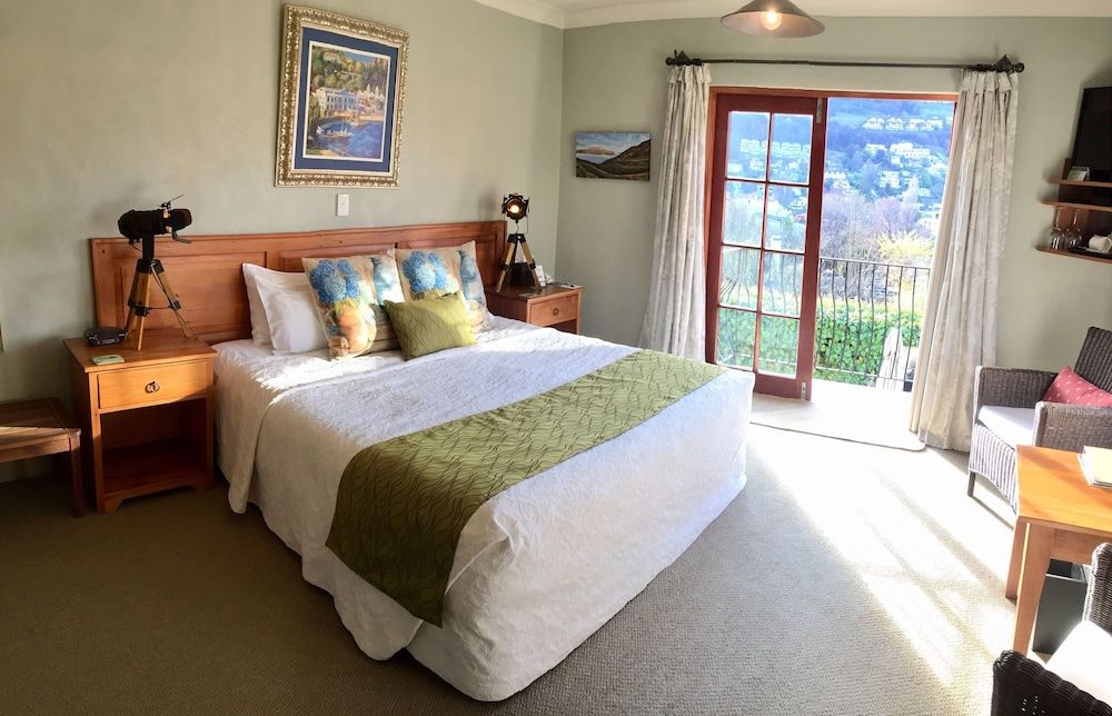 Browns Boutique Hotel 1